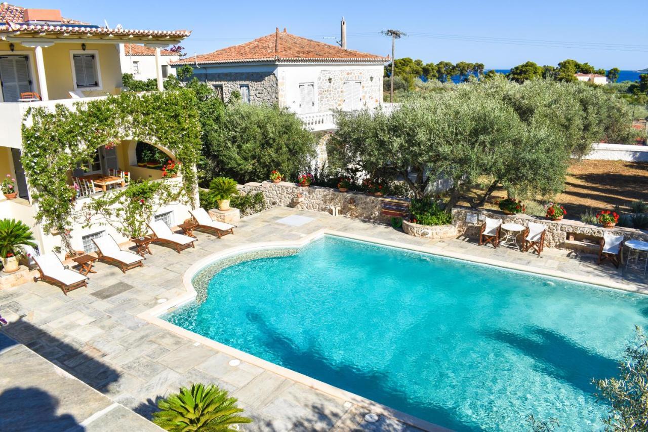 Villa Nika Spetses Town Екстер'єр фото