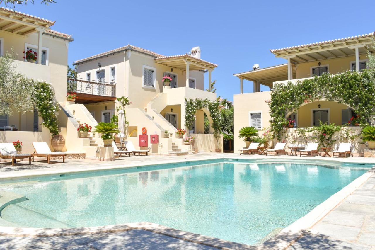 Villa Nika Spetses Town Екстер'єр фото