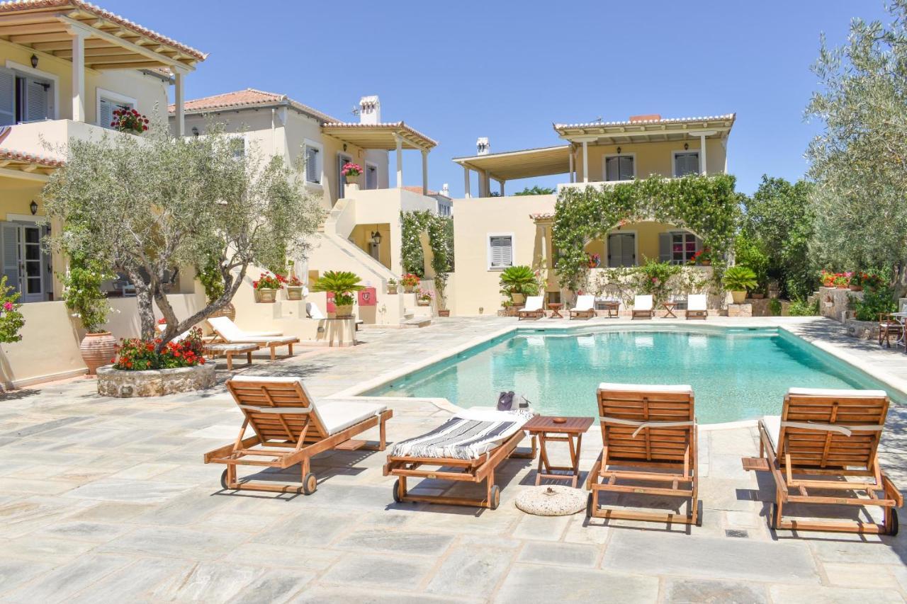 Villa Nika Spetses Town Екстер'єр фото