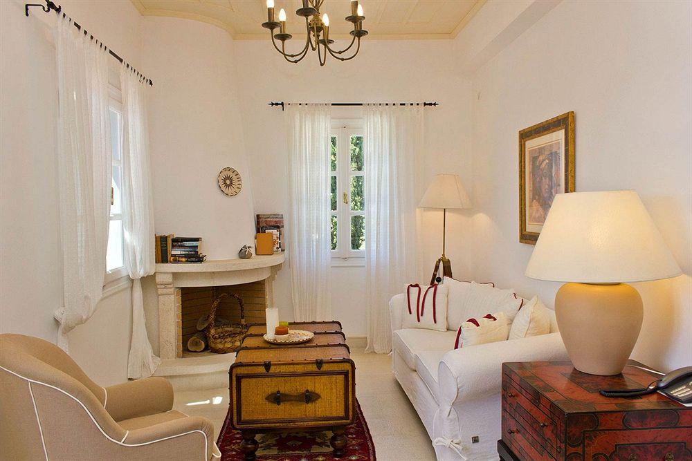 Villa Nika Spetses Town Екстер'єр фото