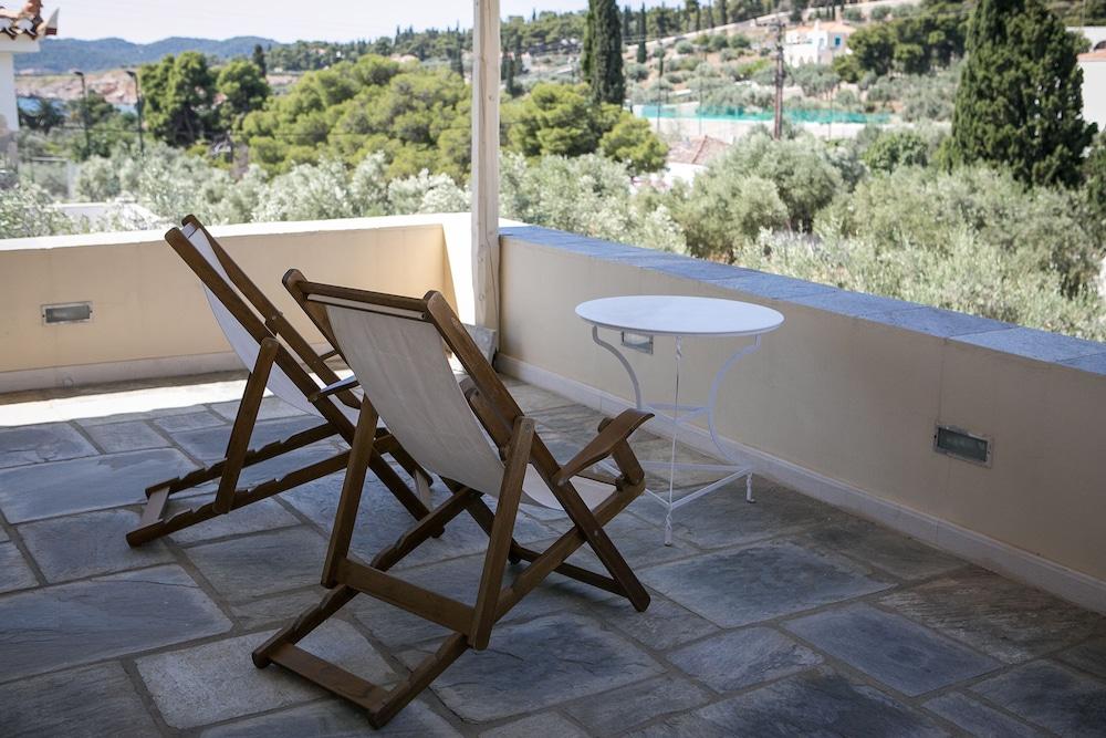 Villa Nika Spetses Town Екстер'єр фото