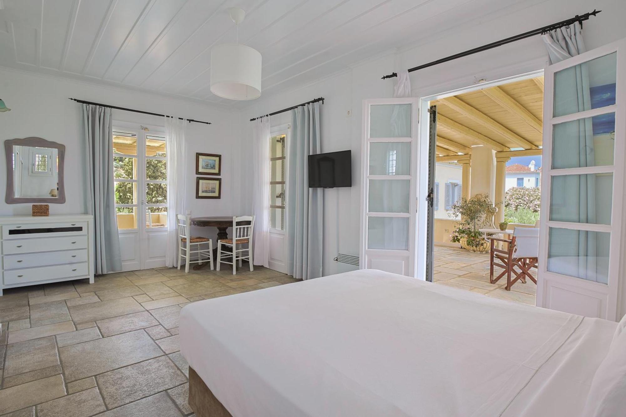 Villa Nika Spetses Town Екстер'єр фото