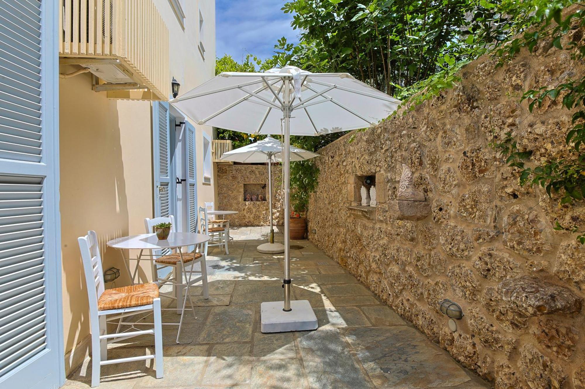 Villa Nika Spetses Town Екстер'єр фото