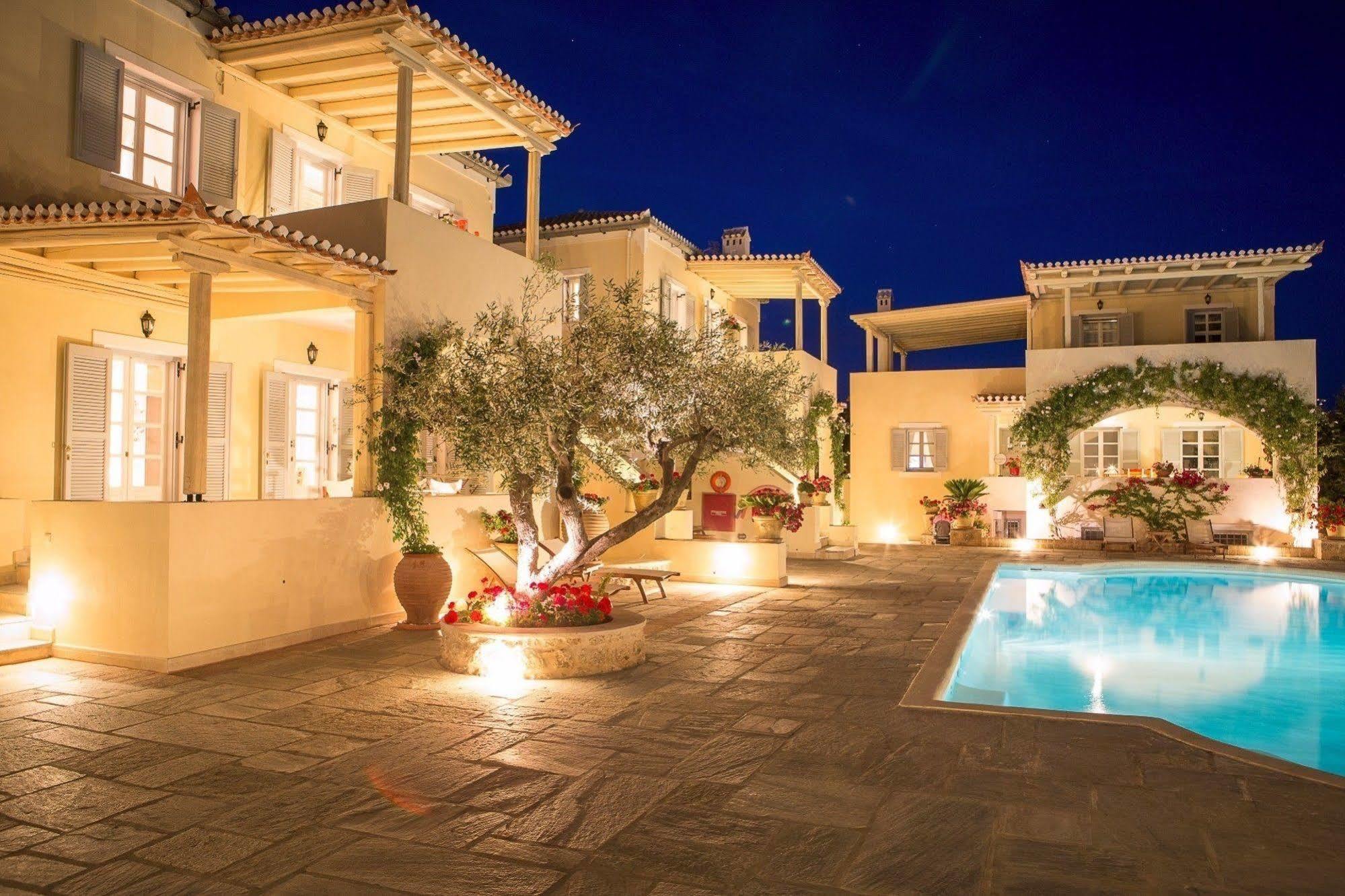 Villa Nika Spetses Town Екстер'єр фото